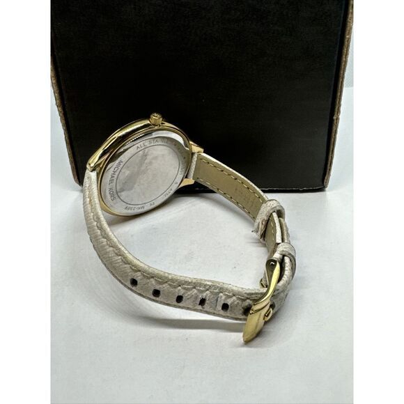 Michael Kors Slim Runway MK2389 Women\'s White Leather Analog Dial Watch JNA216 main image 11